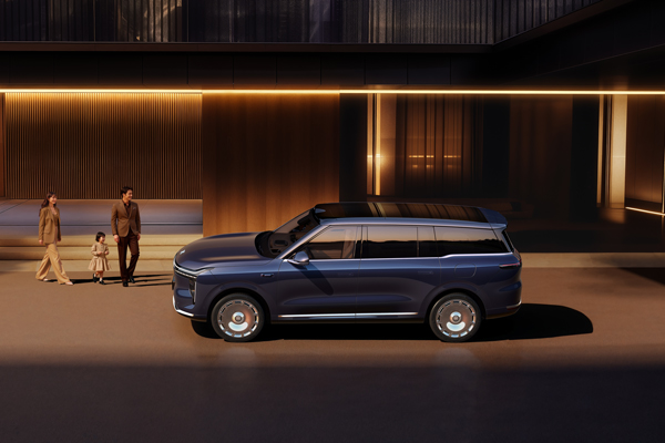 33.69万元起，上汽旗舰?智己LS9正式开启预售 以全球巅峰科技，颠覆30万级大六座SUV格局