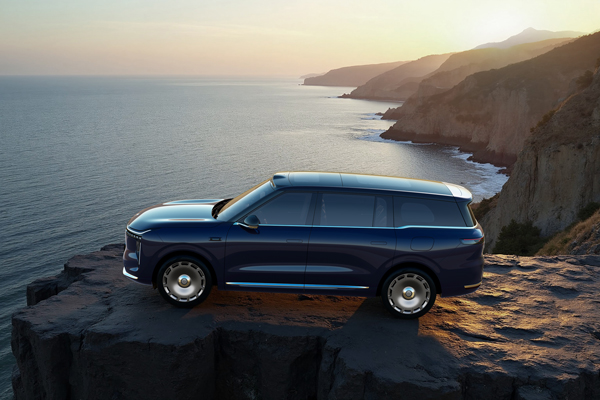 33.69万元起，上汽旗舰?智己LS9正式开启预售 以全球巅峰科技，颠覆30万级大六座SUV格局