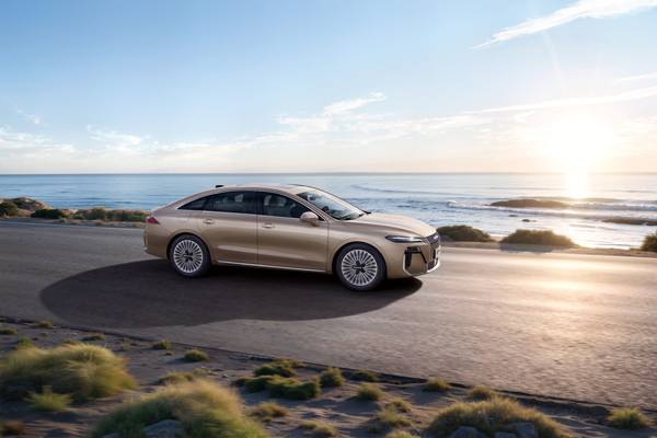 荣威M7 DMH重磅上市，限时美好价8.58万元起享新能源时代家轿王